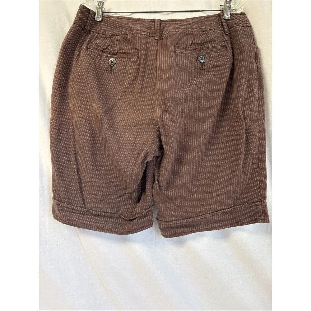 St John's Bay Bermuda Shorts Women SZ 16W Brown W/White Pinstripes Stretch Style